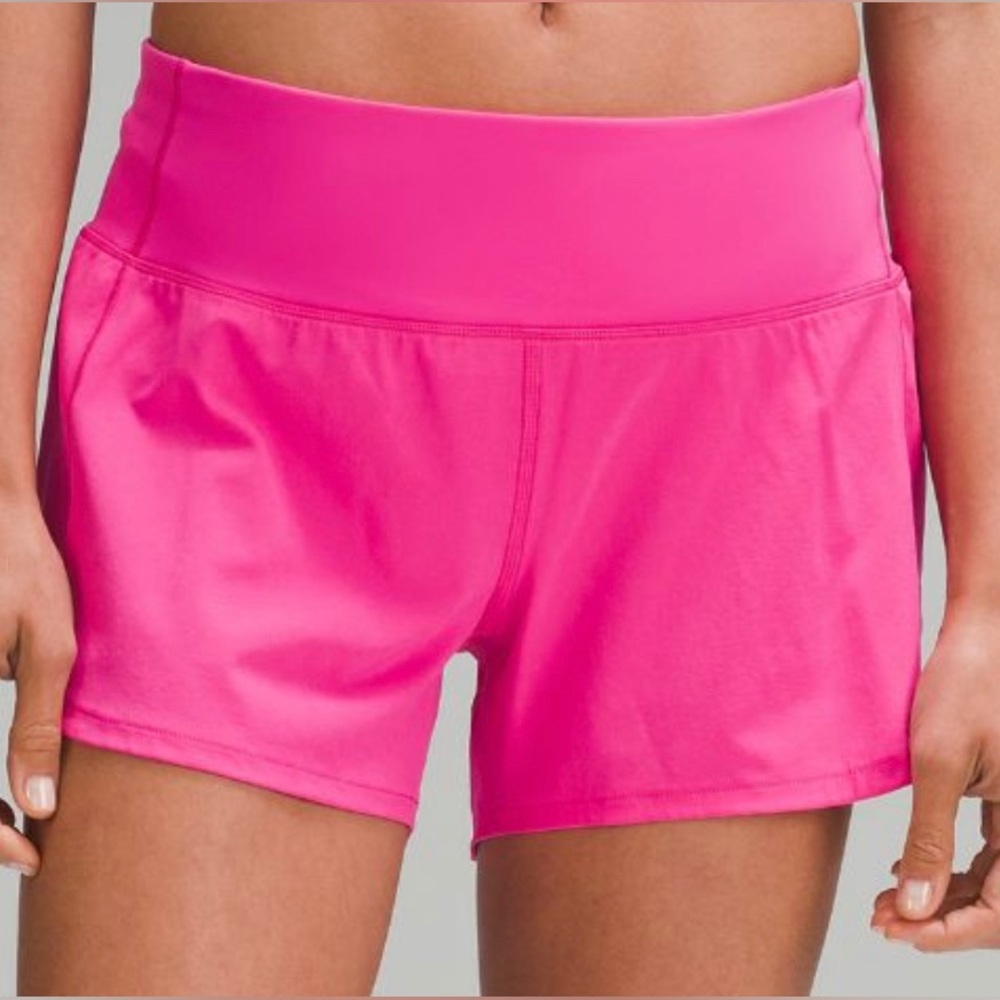Lululemon Mid-Rise Speed Up Shorts 4 inch